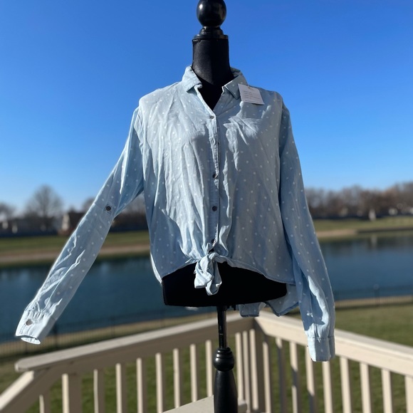 blue and white poka dot button down by beachlunchlounge with tag - Picture 1 of 9